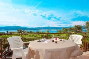  Apartments Uljevic-close to the beach  Трогир